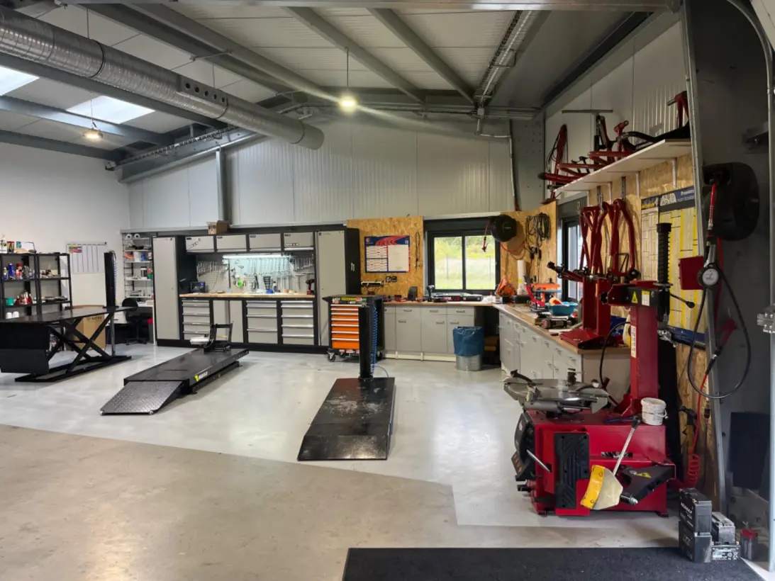 Dd Racing By Legend Motor Magasin De Motos Et Quads A Vierzon Depannage Et Atelier 01